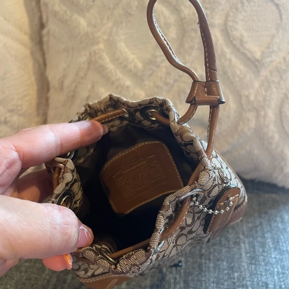 GUC rare coach pouch - Picture 3 of 5